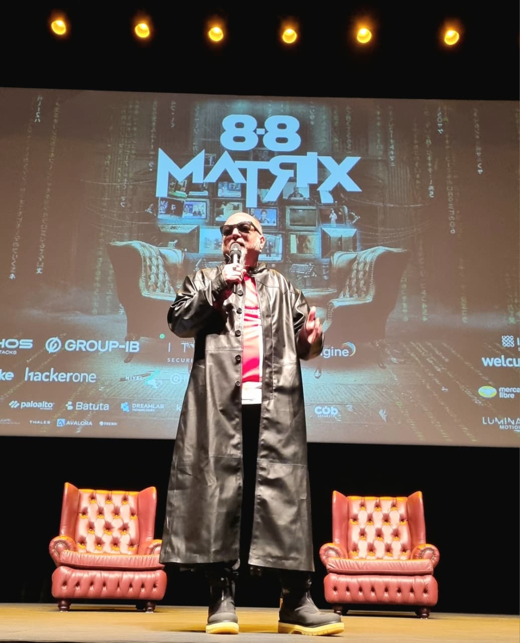 Ciberseguridad en órbita: 8.8 Matrix cierra con PwnSat y MITRE ATT&CK